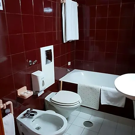 Luso Brasileiro Hotel